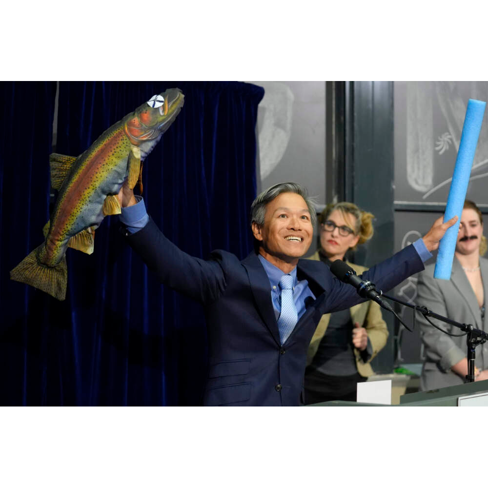 Dr. James Liao Wins 2024 Ig Nobel Prize in Physics!