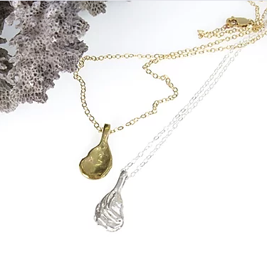 Anchor Boutique Supports Whitney's Oyster Restoration Initiative
