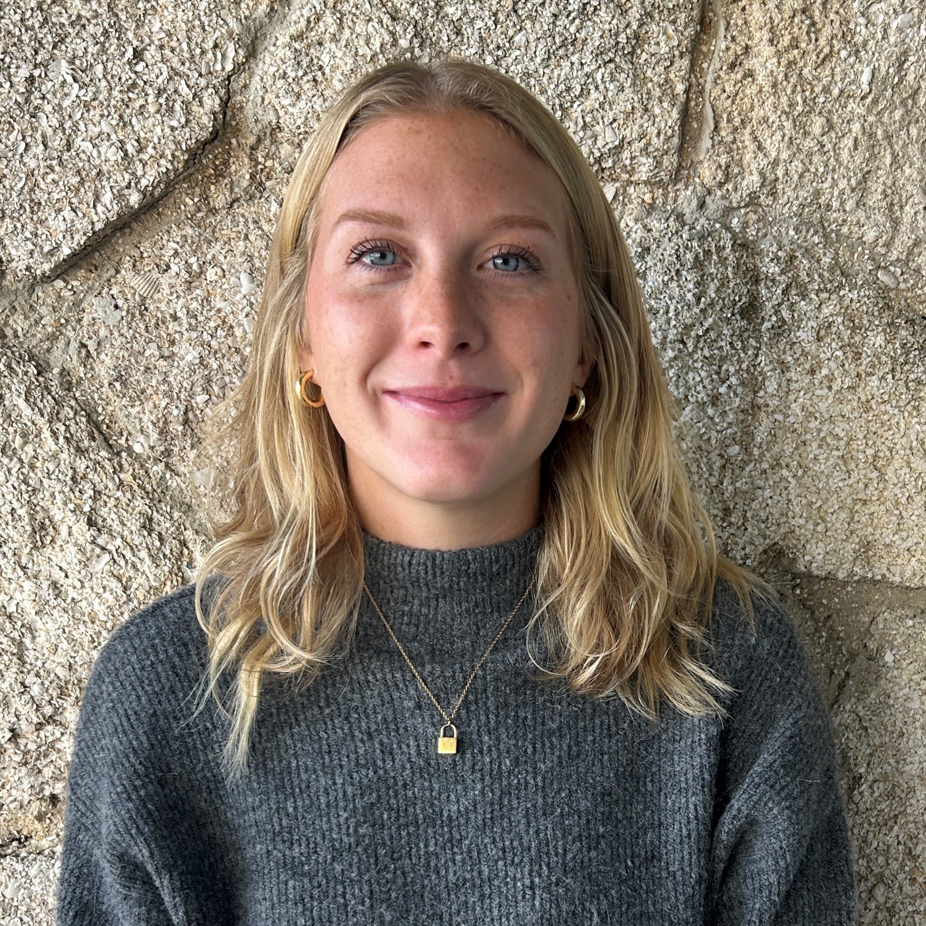 Ibarra-Castro Lab Welcomes Haley Roessling